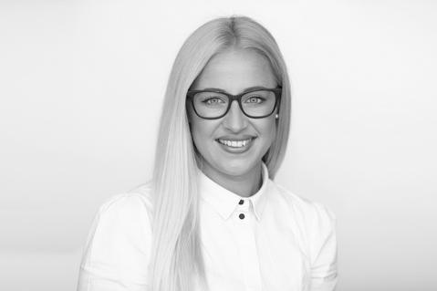 Zsuzsanna Hunyadi_b&w Zsuzsanna Hunyadi_b&w