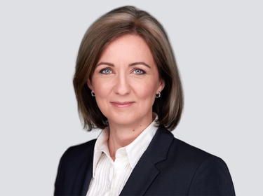Dr. Szilvia Andrelli Dr. Szilvia Andrelli